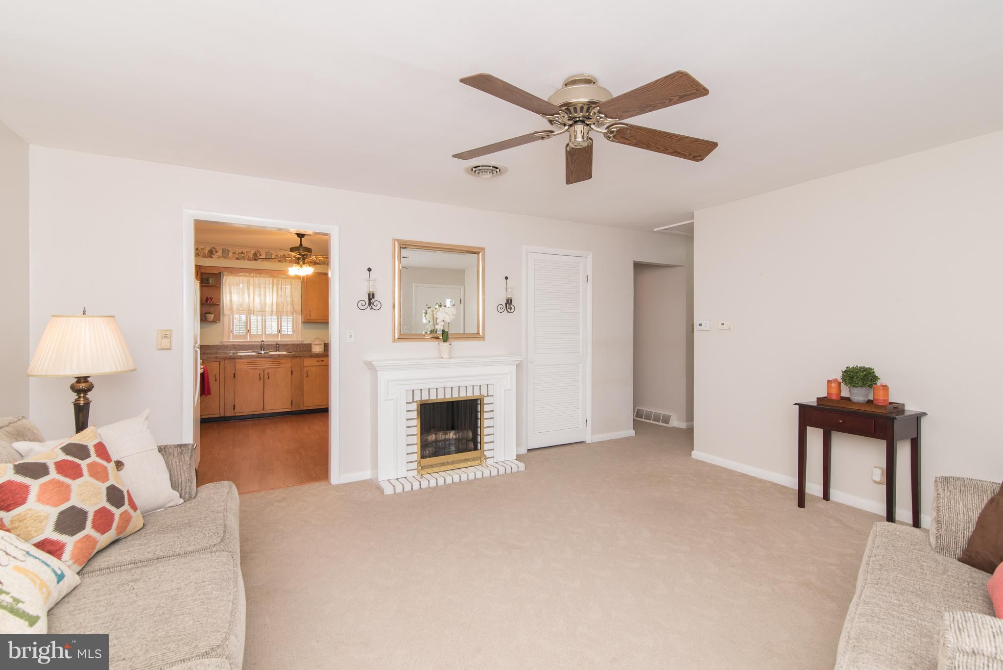 218 East 5th Avenue Ranson, WV 25438 - Photo 4 of 35 Move In Ready! This Home Is Charming!