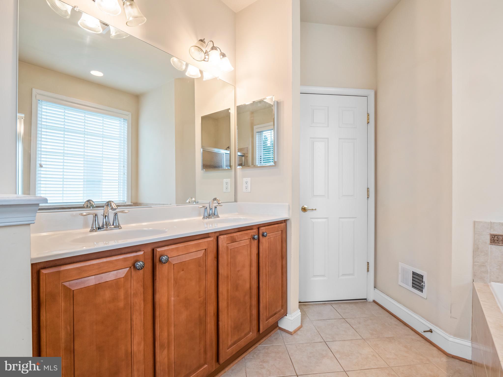 13113 Triple Crown Loop Gainesville, VA 20155 - Photo 14 of 21
