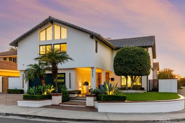$2,199,000 | 15631 Sunburst Lane, Huntington Beach, CA 92647