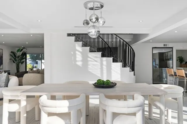 $2,199,000 | 15631 Sunburst Lane, Huntington Beach, CA 92647