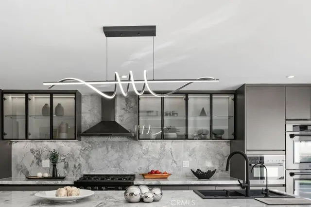 $2,199,000 | 15631 Sunburst Lane, Huntington Beach, CA 92647