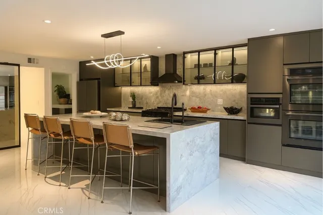 $2,199,000 | 15631 Sunburst Lane, Huntington Beach, CA 92647