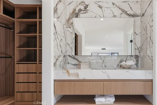 $2,199,000 | 15631 Sunburst Lane, Huntington Beach, CA 92647