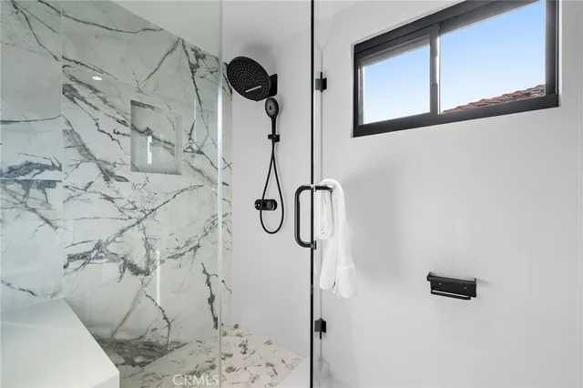 $2,199,000 | 15631 Sunburst Lane, Huntington Beach, CA 92647