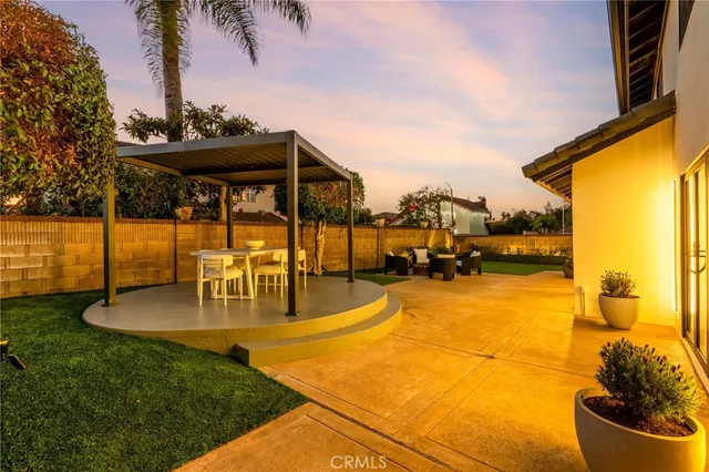 $2,199,000 | 15631 Sunburst Lane, Huntington Beach, CA 92647