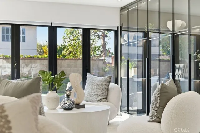 $2,199,000 | 15631 Sunburst Lane, Huntington Beach, CA 92647