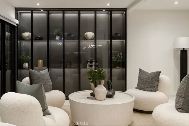 $2,199,000 | 15631 Sunburst Lane, Huntington Beach, CA 92647