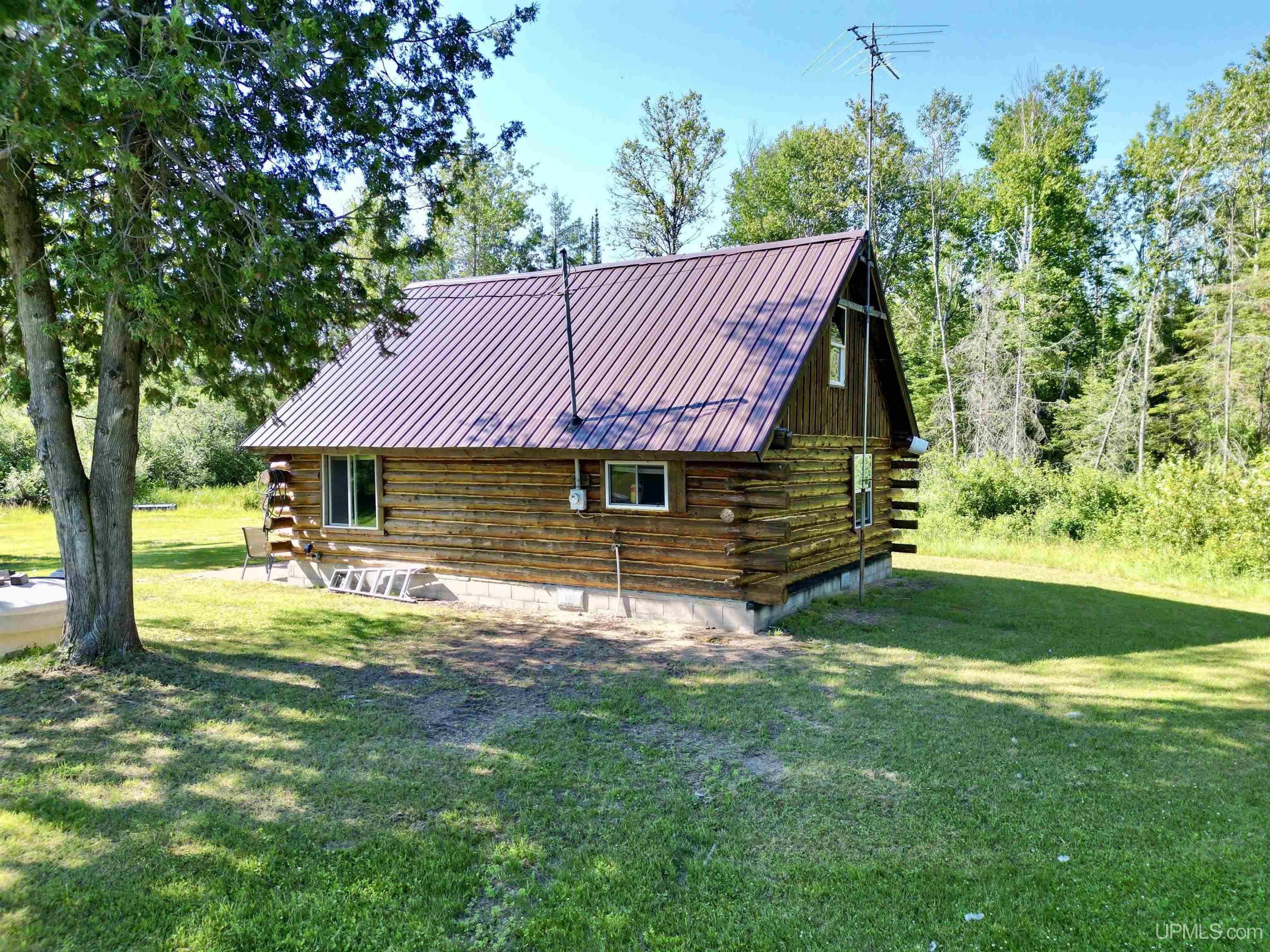 8357 School 16 Road Rapid River, MI 49878 - Photo 3 of 47