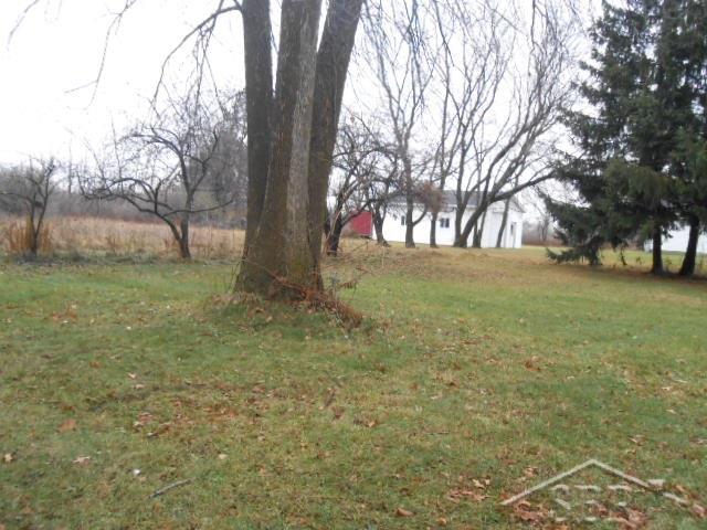 1612 South Huron Road Kawkawlin, MI 48631 - Photo 18 of 18 31308851-17.JPG
