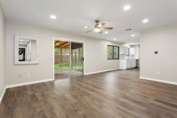 $1,875 | 1905 Farnswood Drive, Round Rock, TX 78664