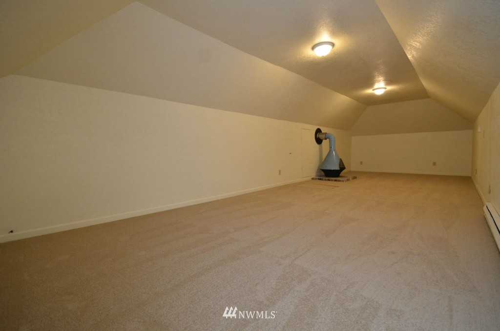 10220 Lowell Larimer Road Everett, WA 98208 - Photo 17 of 25 Gallery Image 17