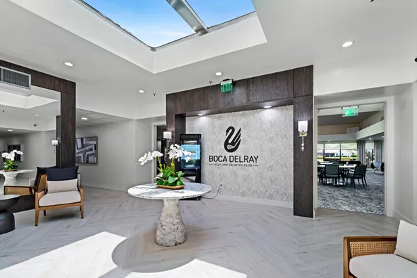 $2,600 | 5153 Oakhill Lane, Unit 512, Delray Beach, FL 33484