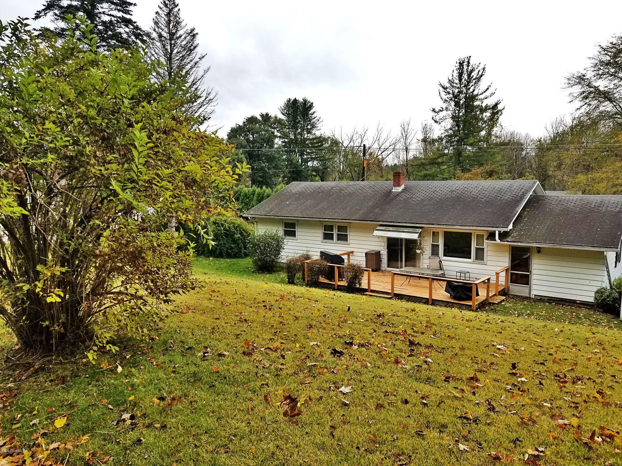 860 North Hoosac Road Williamstown, MA 01267 - Photo 3 of 26 Yard View