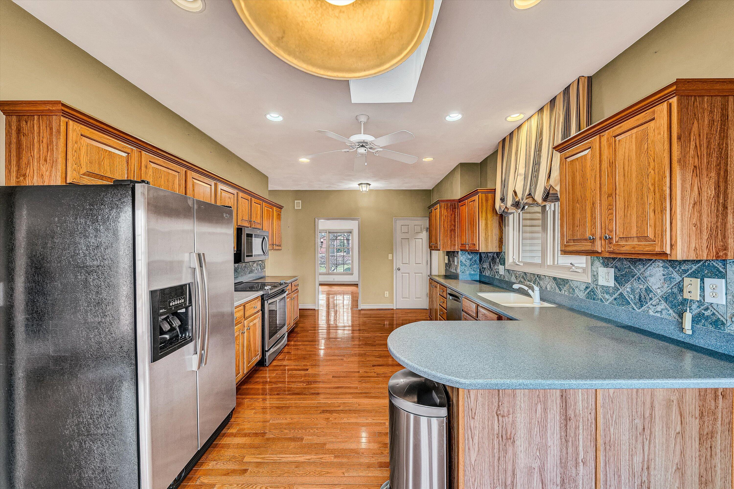 3723 Renfield Drive Southwest Roanoke, VA 24018 - Photo 11 of 61 10-VM-00988