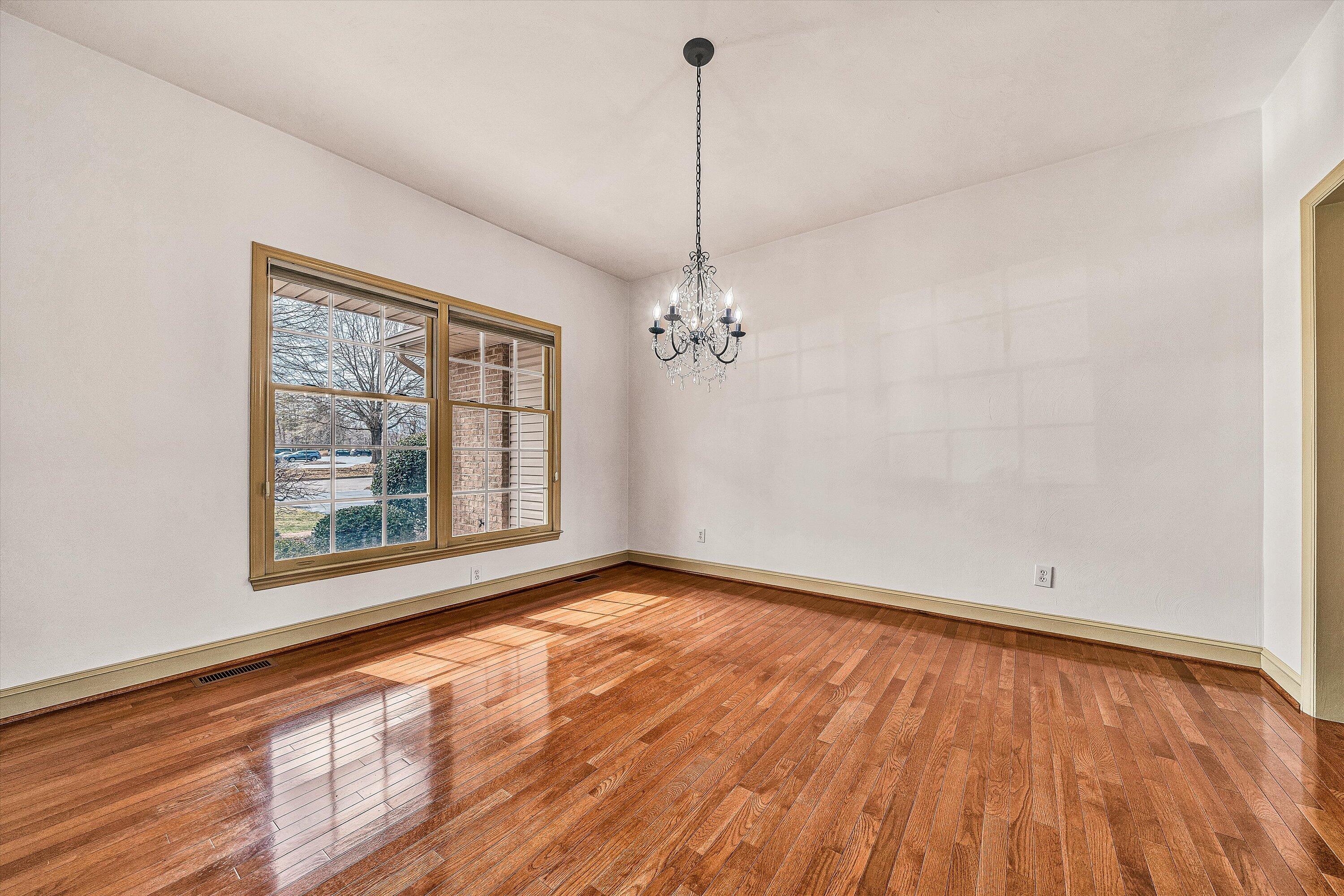 3723 Renfield Drive Southwest Roanoke, VA 24018 - Photo 21 of 61 20-VM-01021