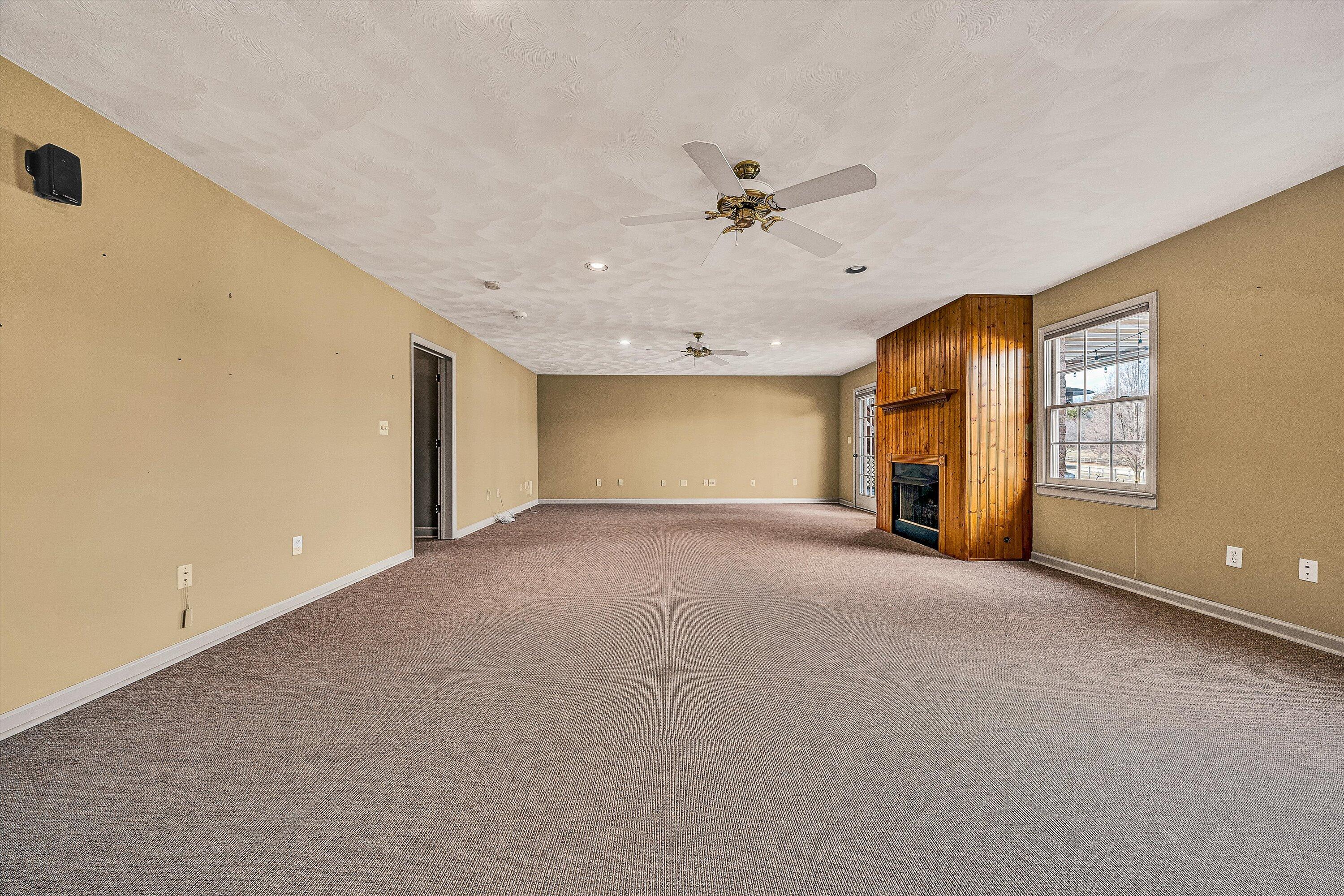 3723 Renfield Drive Southwest Roanoke, VA 24018 - Photo 38 of 61 37-VM-01078