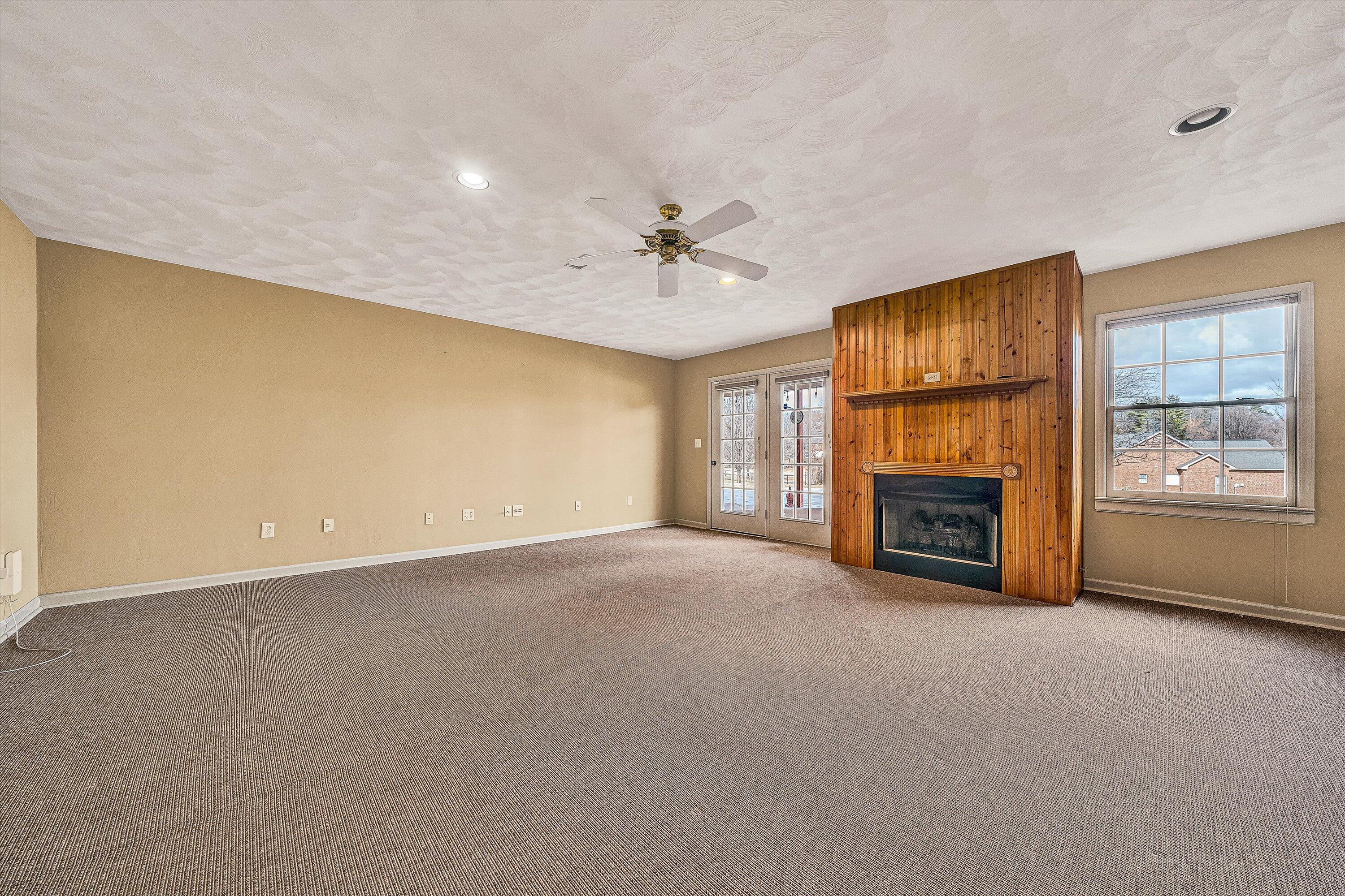 3723 Renfield Drive Southwest Roanoke, VA 24018 - Photo 39 of 61 38-VM-01081