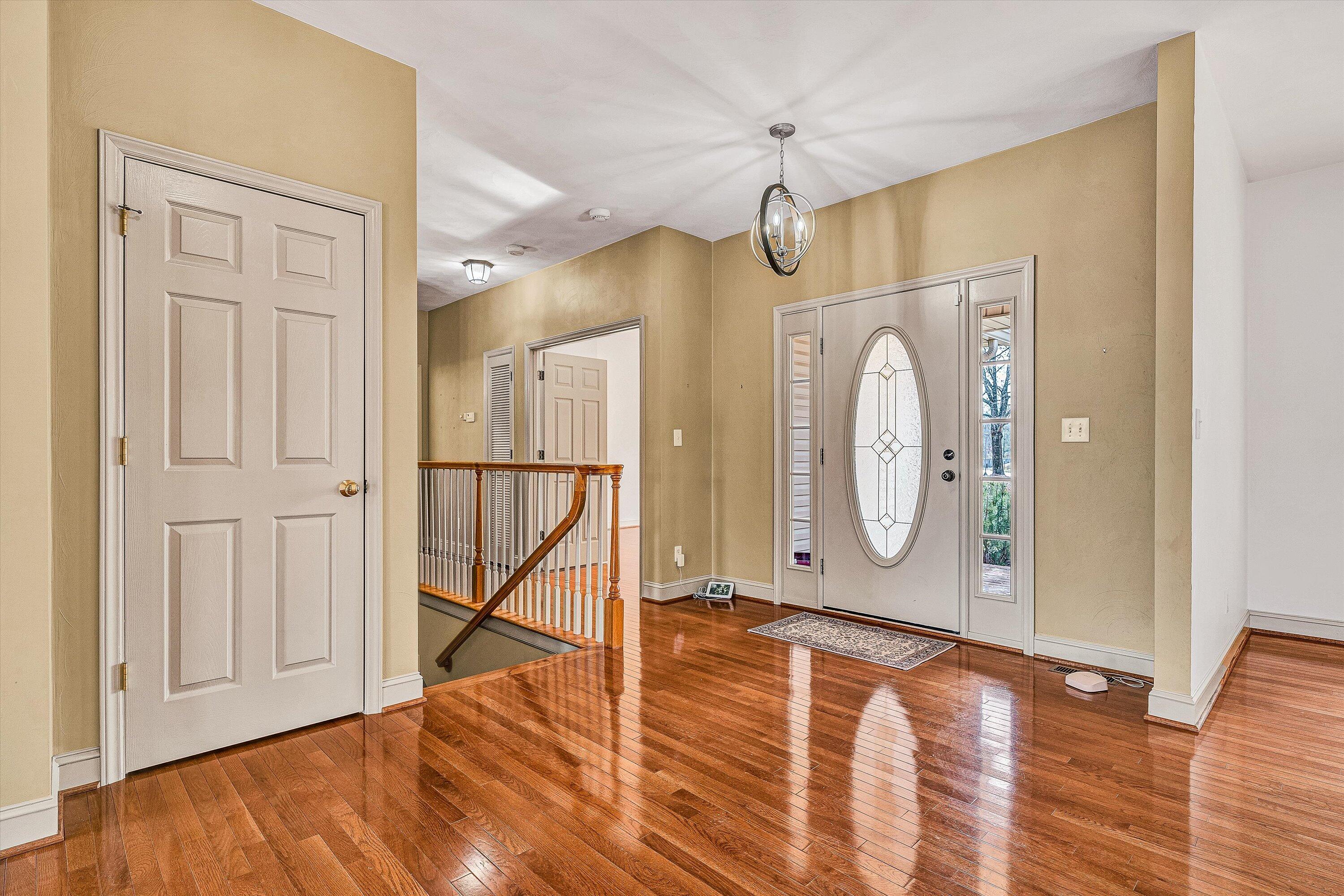 3723 Renfield Drive Southwest Roanoke, VA 24018 - Photo 5 of 61 04-VM-00970