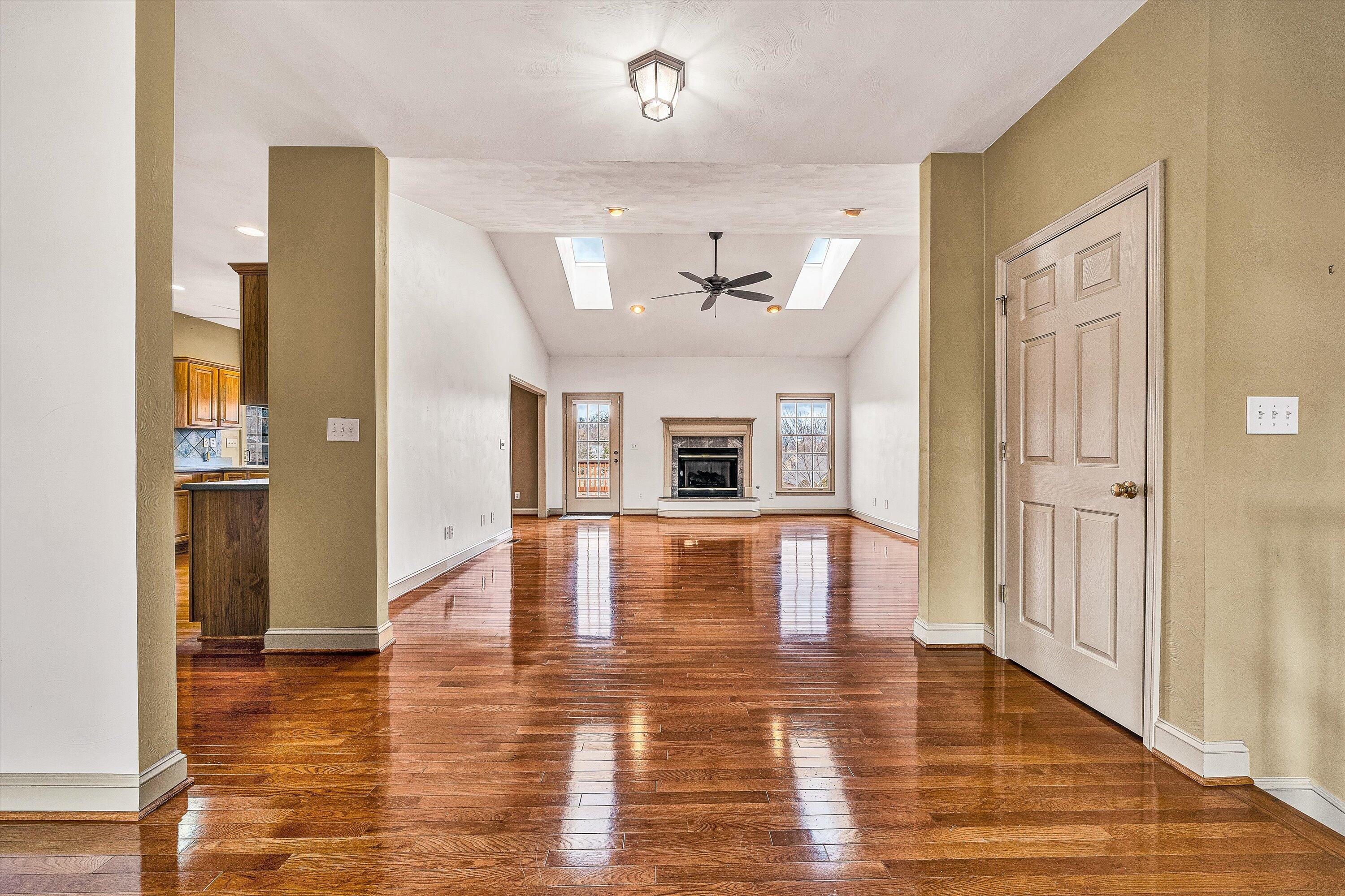 3723 Renfield Drive Southwest Roanoke, VA 24018 - Photo 6 of 61 05-VM-00973