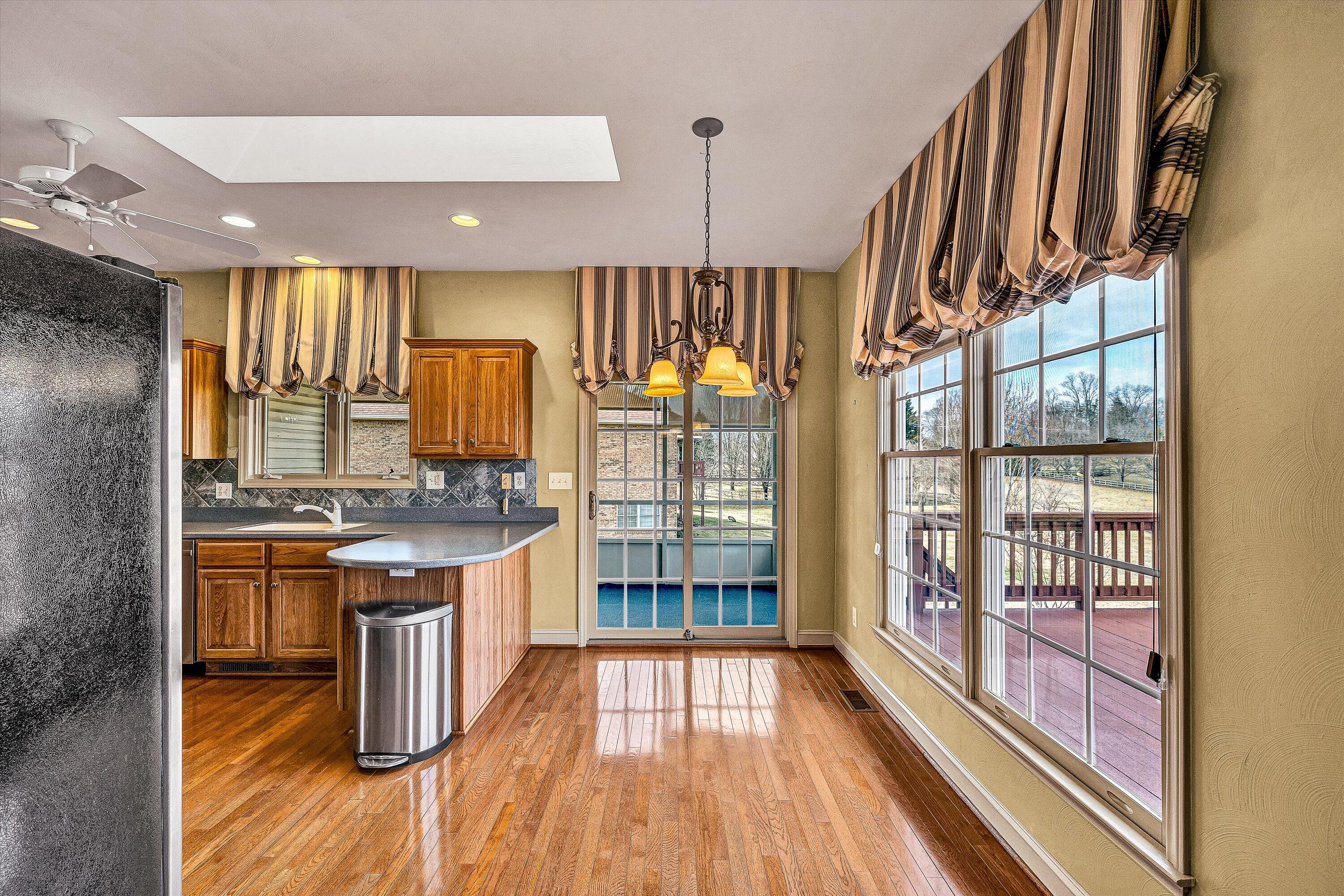 3723 Renfield Drive Southwest Roanoke, VA 24018 - Photo 9 of 61 08-VM-00982