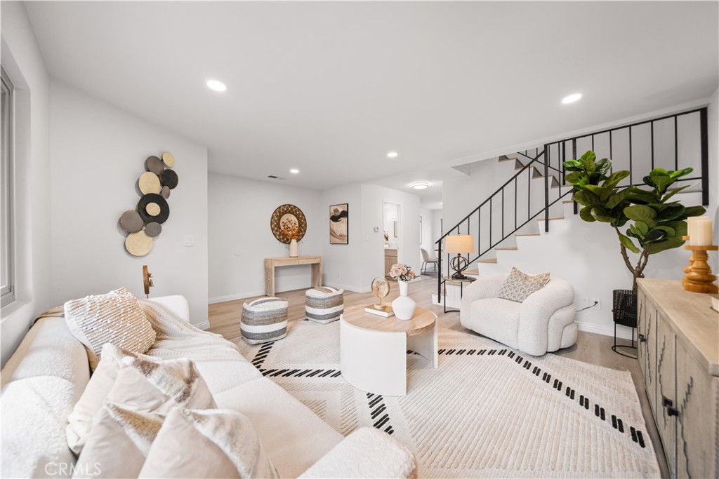 313 South Almansor Street, Unit 9 Alhambra, CA 91801 - Photo 4 of 17