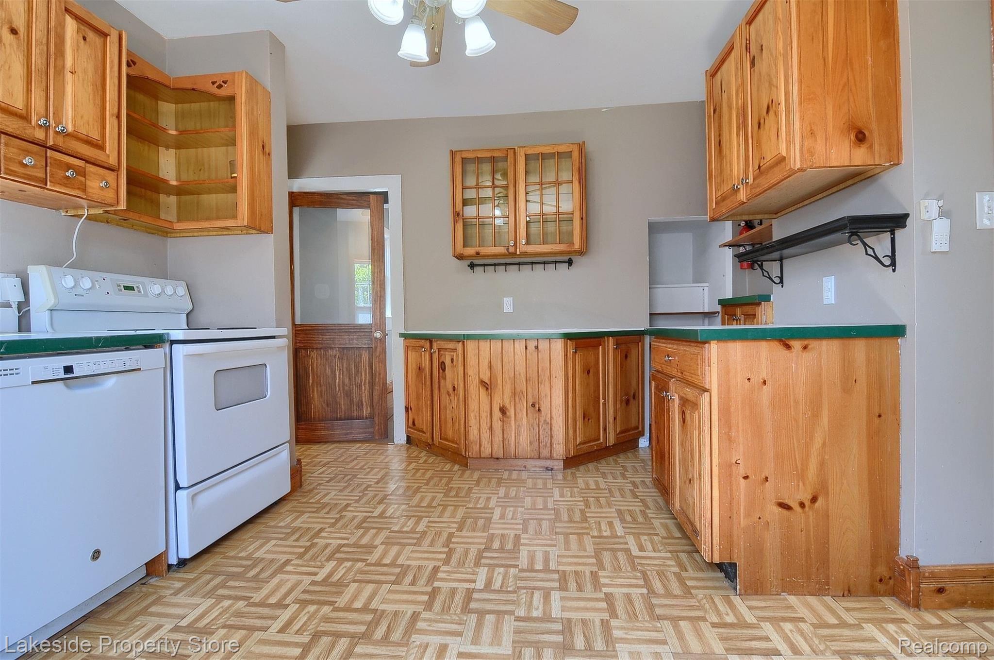 604 Main Street Fenton, MI 48430 - Photo 6 of 19 9-Kitchen 2nd View.jpg