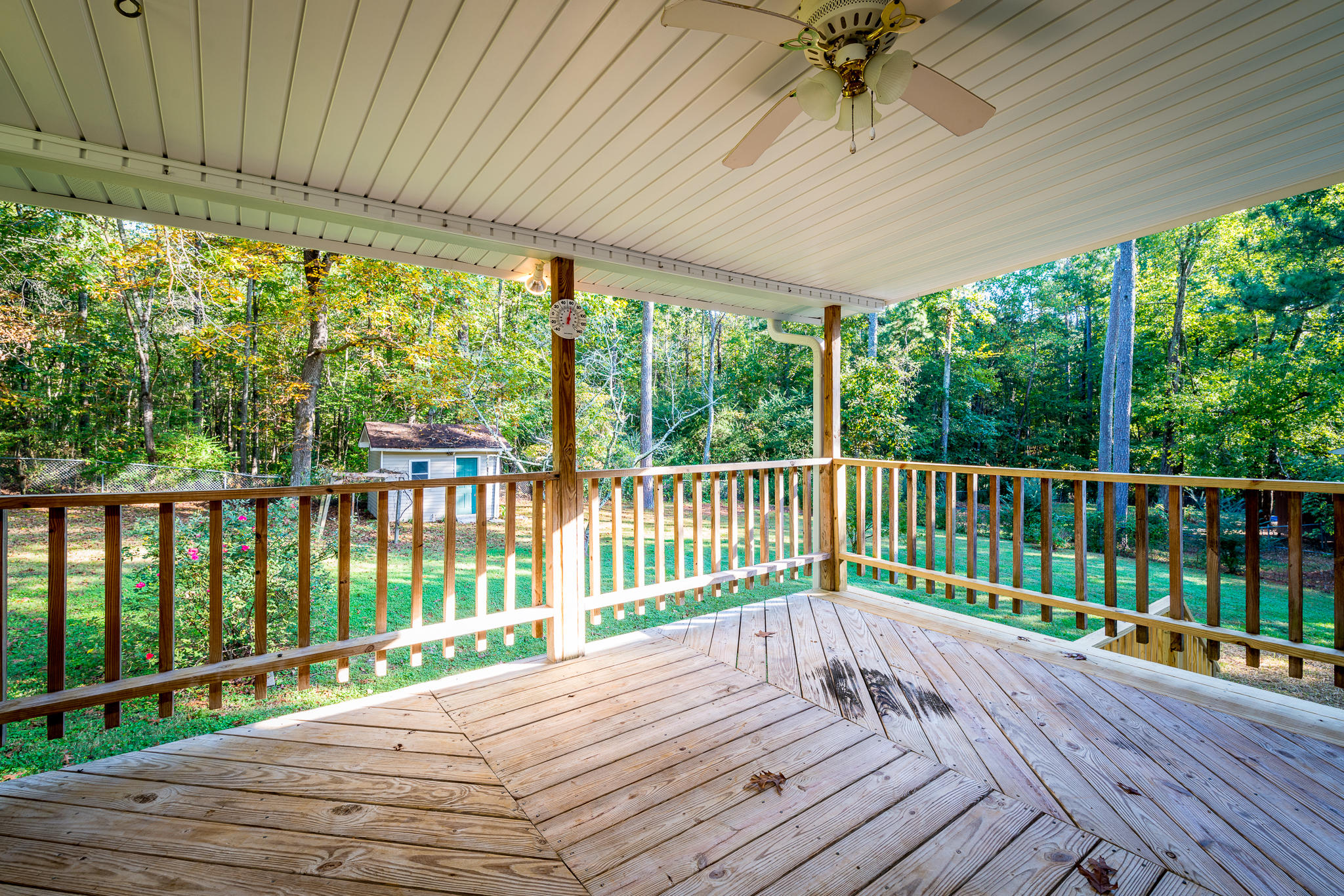 437 Gravitt Road Chickamauga, GA 30707 - Photo 15 of 17 437 gravitt rd-16
