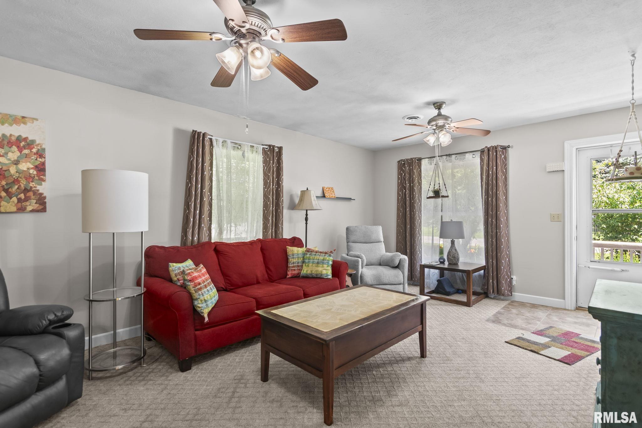 23585 Clemens Road Athens, IL 62613 - Photo 5 of 32 Gallery Image 5