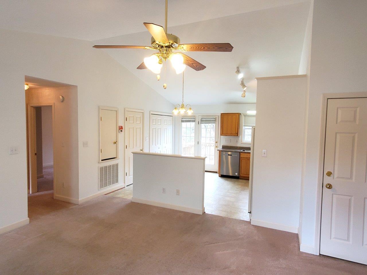 1110 Mountain View Road Vinton, VA 24179 - Photo 3 of 26 20250331_140237