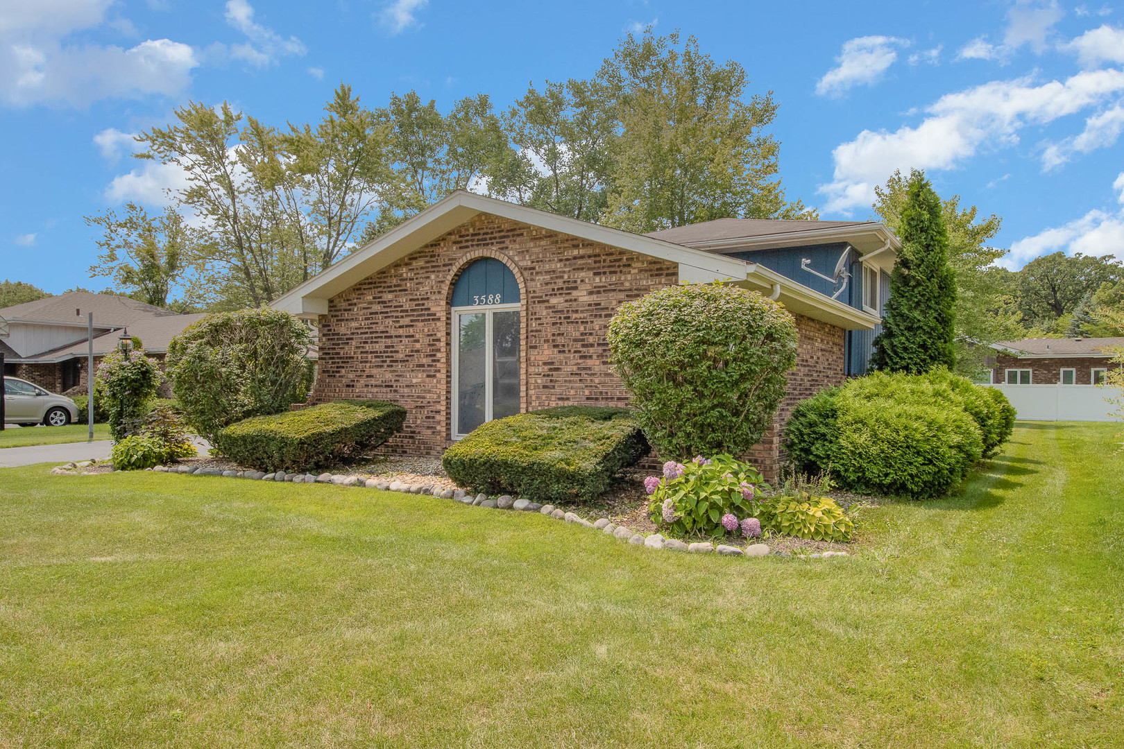 3588 Arthur Road Crete, IL 60417 - Photo 3 of 23