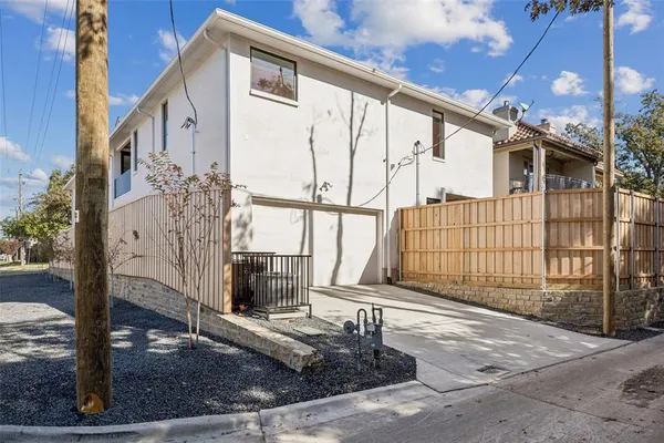 $1,095,000 | 5600 Ellsworth Avenue, Dallas, TX 75206