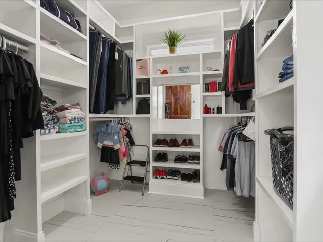 $450,000 | 2804 Volpe Drive, Chalmette, LA 70043