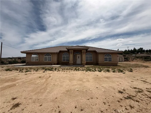 $2,750 | 4315 Snow Line Drive, Phelan, CA 92371