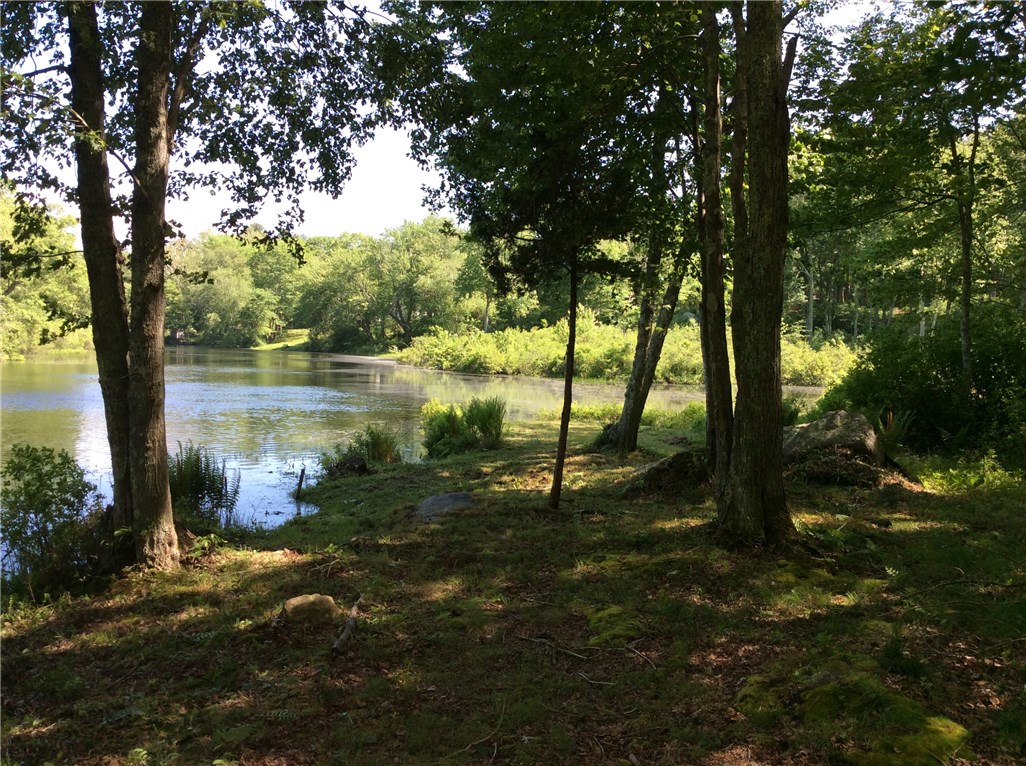 138 Woodville Road Hopkinton, RI 02832 - Photo 5 of 40 Gallery Image 5
