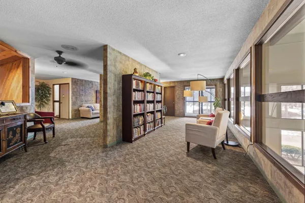 $159,900 | 2485 Canabury Drive, Unit 212, Little Canada, MN 55117