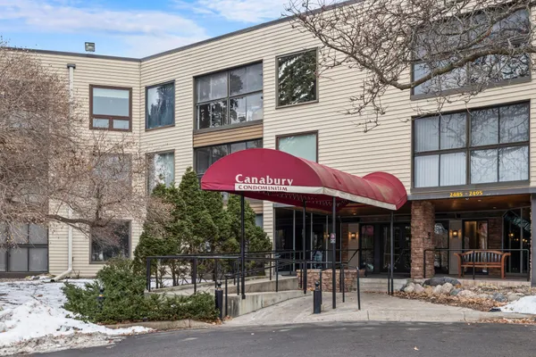 $159,900 | 2485 Canabury Drive, Unit 212, Little Canada, MN 55117