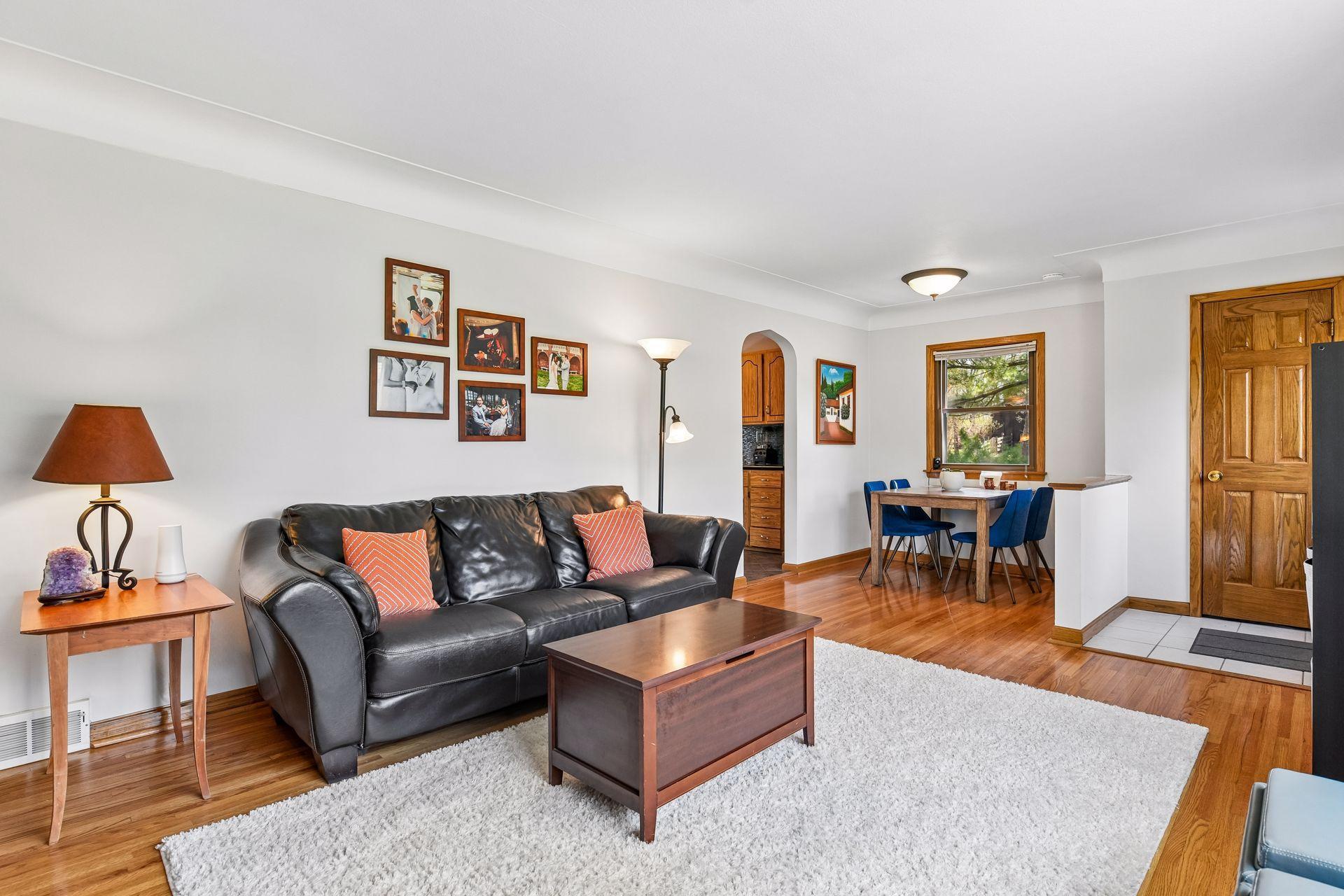 3001 Groveland School Road Minnetonka, MN 55391 - Photo 5 of 49