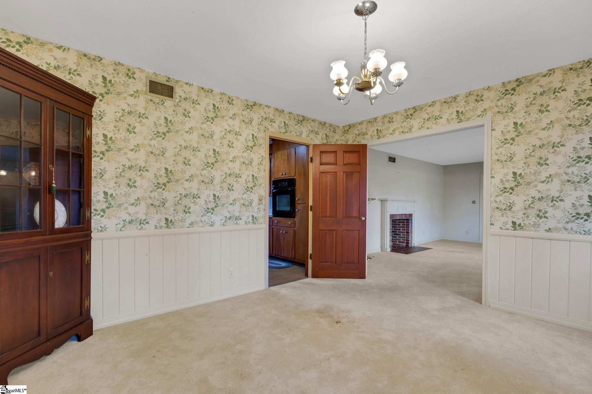 8 Roe Court Greenville, SC 29617 - Photo 13 of 35 Gallery Image 13