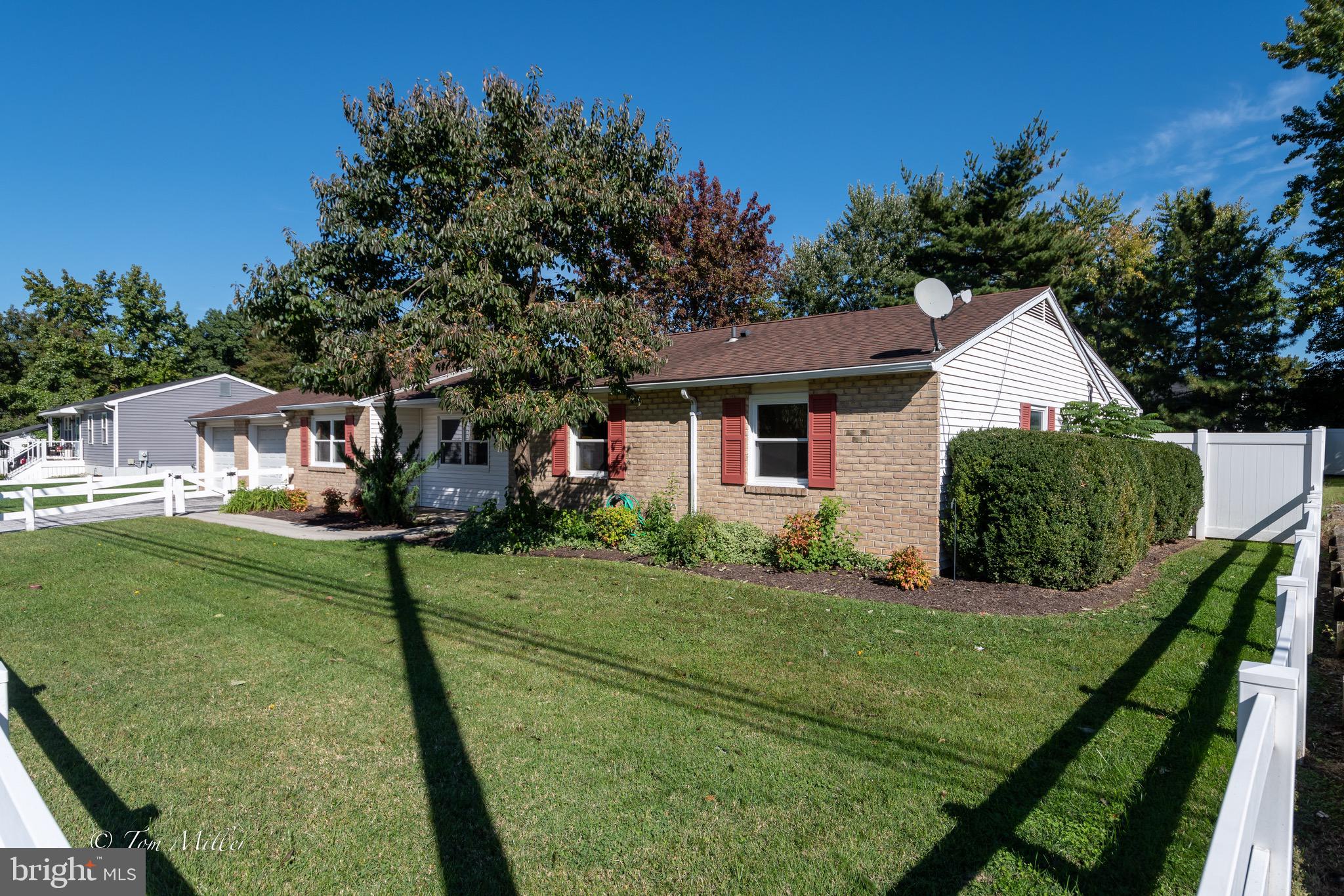 2425 Lodge Farm Road Sparrows Point, MD 21219 - Photo 3 of 39
