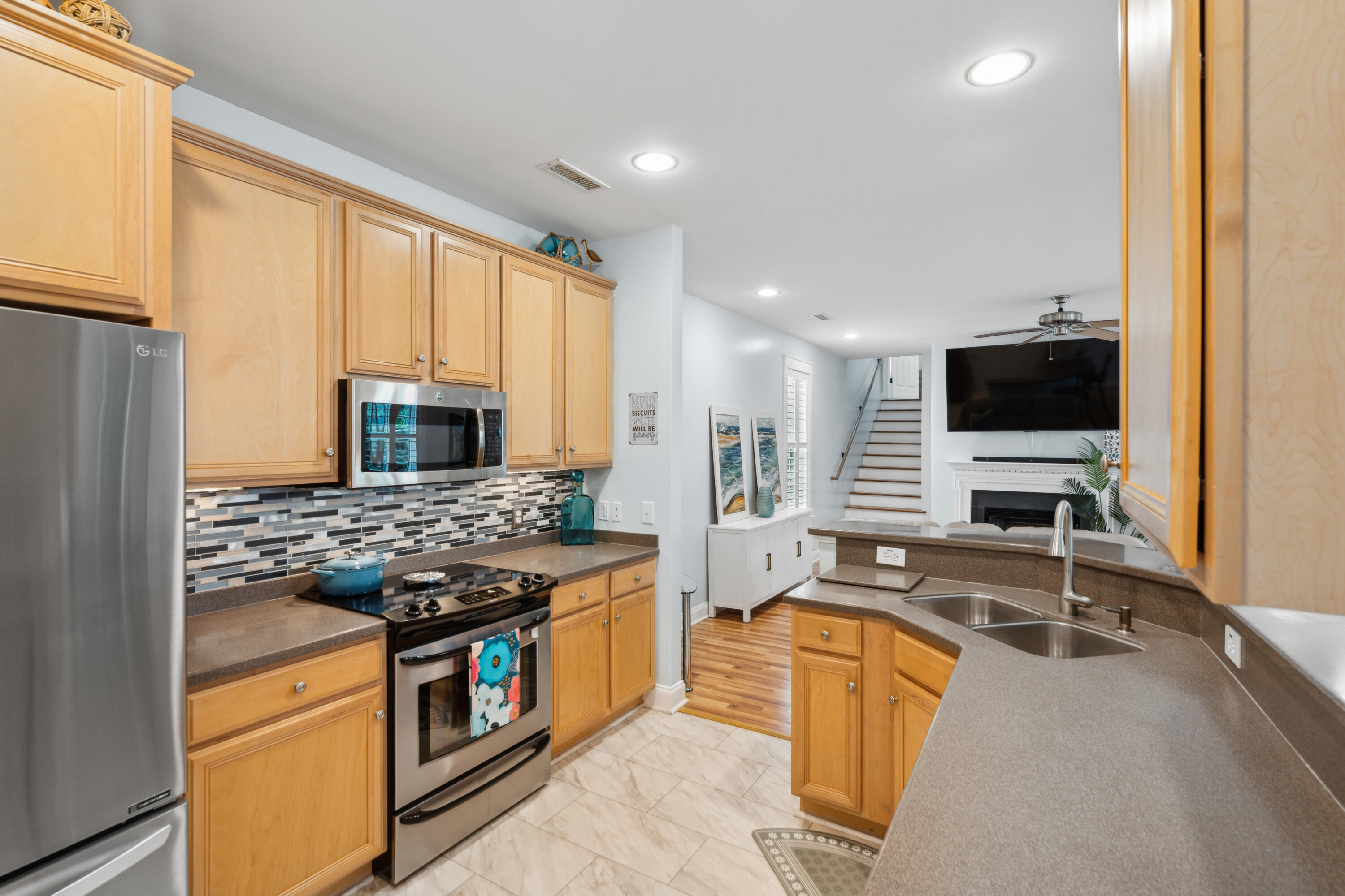 907 High Nest Lane Charleston, SC 29412 - Photo 9 of 56 907HighNestLn-KeenEyeMarketing-018