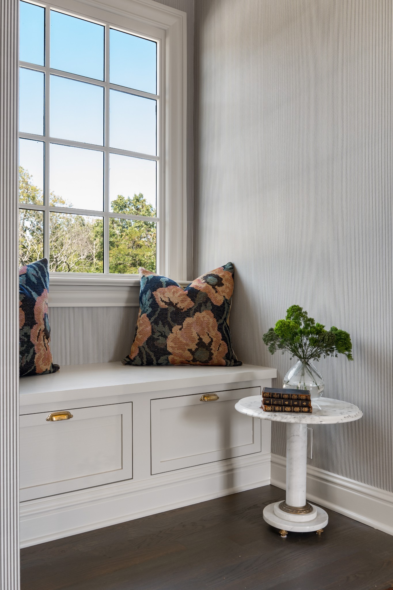 896 Sneed Road West Franklin, TN 37069 - Photo 45 of 55 a vase of flowers sitting on a table