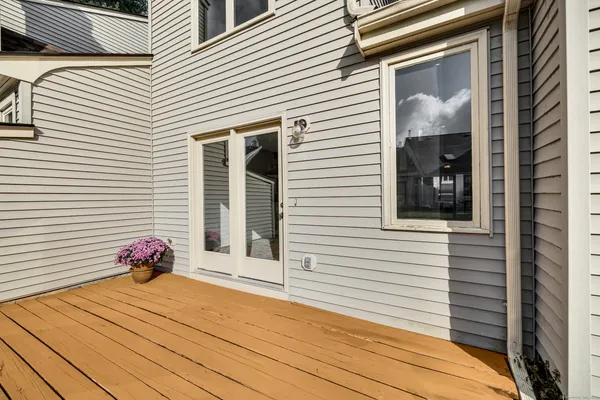 $308,000 | 36 Copper Beech Drive, Unit 36, Rocky Hill, CT 06067