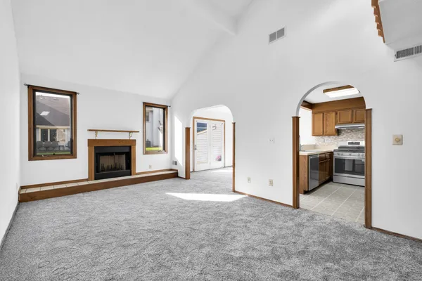 $308,000 | 36 Copper Beech Drive, Unit 36, Rocky Hill, CT 06067