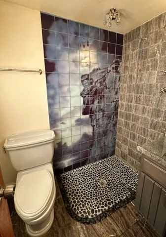 $2,100,000 | 19 Smith Cove Road, Gilford, NH 03249