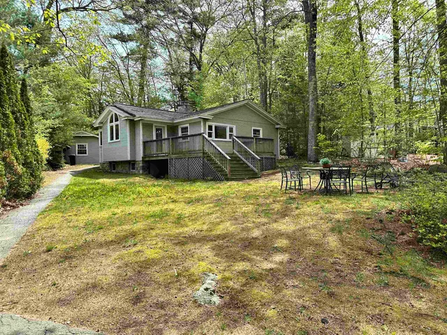 $2,100,000 | 19 Smith Cove Road, Gilford, NH 03249