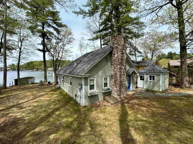 $2,100,000 | 19 Smith Cove Road, Gilford, NH 03249