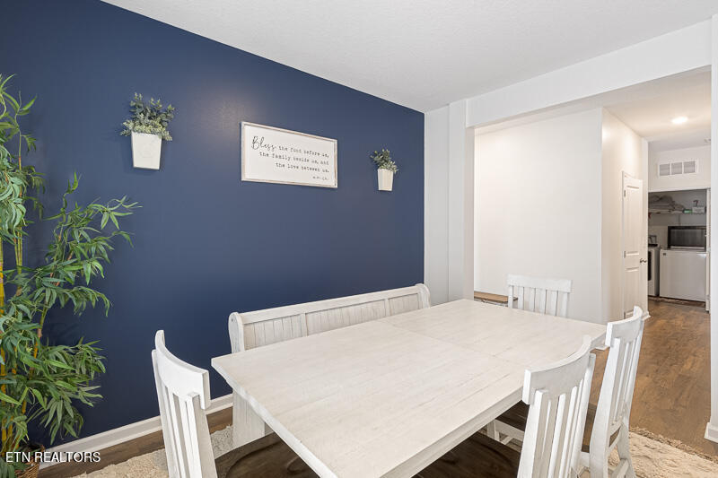 2614 Red Barn Road Knoxville, TN 37931 - Photo 8 of 33 dinning