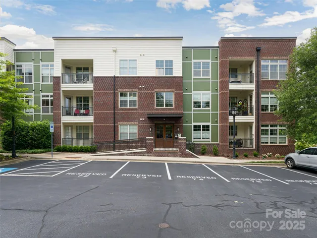 $535,000 | 5 Farleigh Street, Unit 206, Asheville, NC 28803