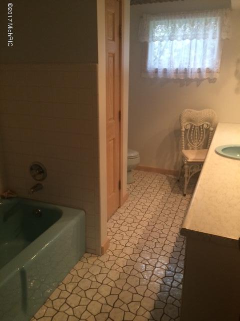 4938 Carmody Road Coloma, MI 49038 - Photo 10 of 29 IMG_5950