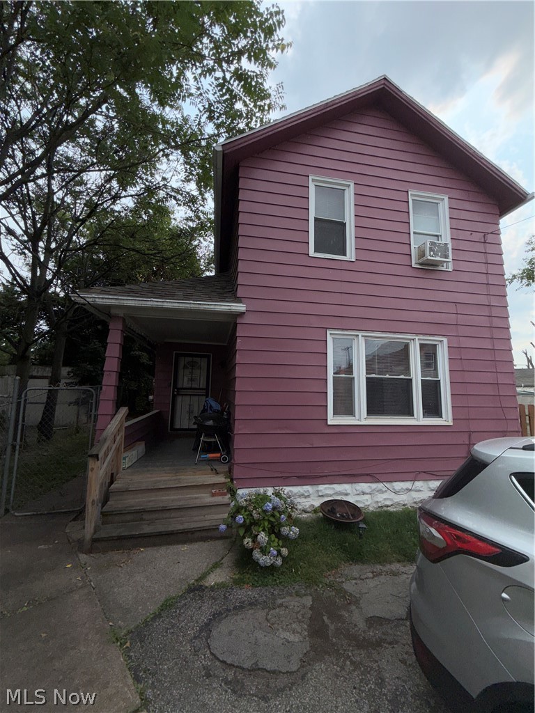 7426 Spafford Road Cleveland, OH 44105 - Photo 1 of 32 Gallery Image 1